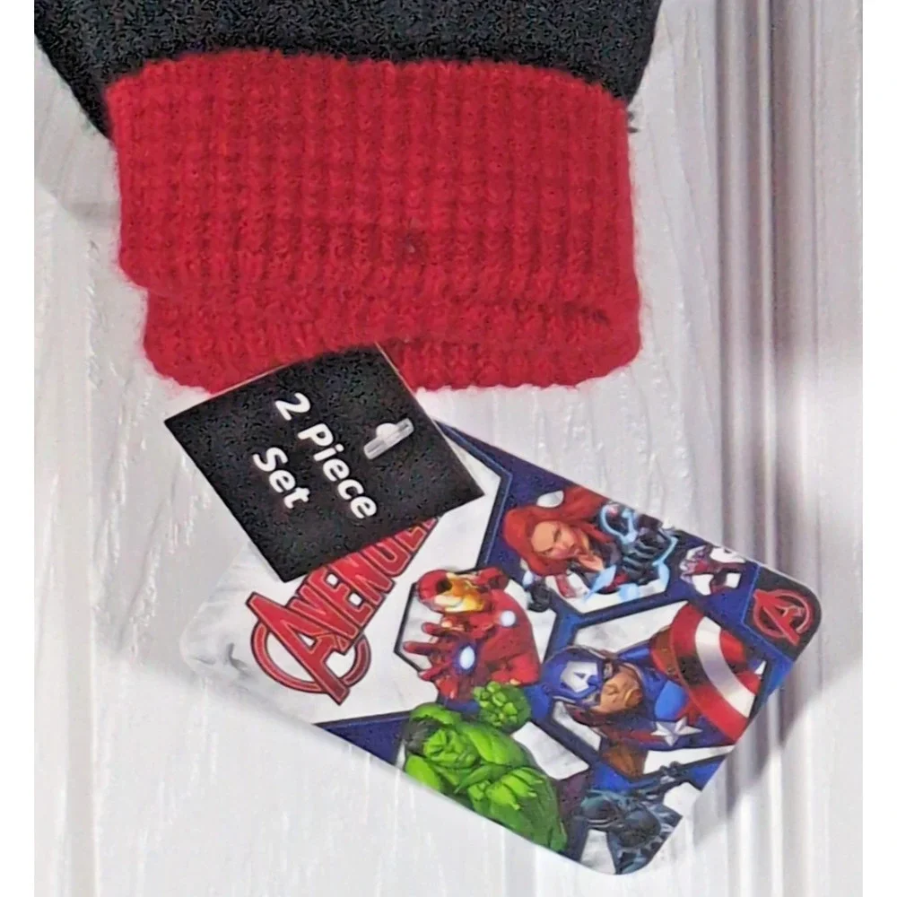 Berkshire Boys Marvel Avengers Beanie Pom Hat and Glove Set One Size Black Red